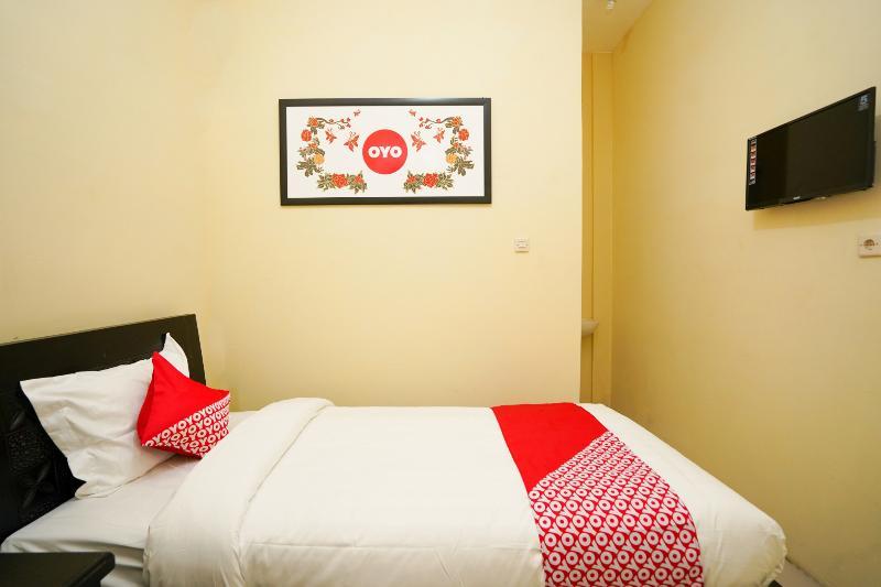 Oyo 998 La'Ana Residence Surabaya Bagian luar foto